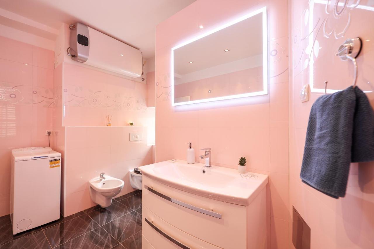 Old Town Donatello Apartment ซาดาร์ ภายนอก รูปภาพ