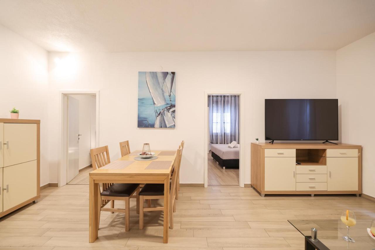 Old Town Donatello Apartment ซาดาร์ ภายนอก รูปภาพ